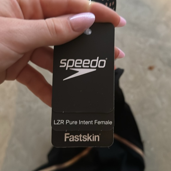 nwt speedo lzr pure intent female - Picture 4 of 4